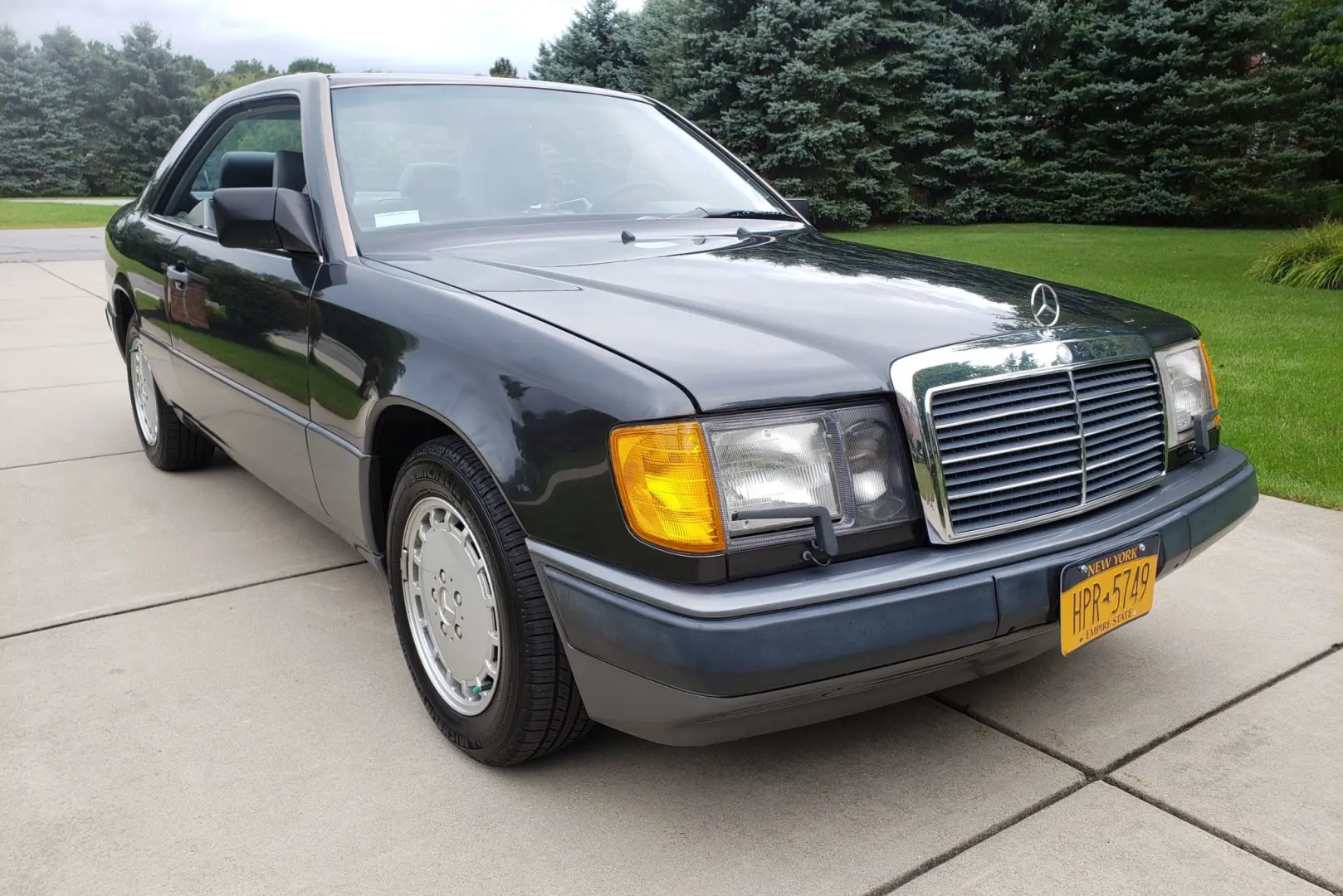 Mercedes-Benz  E 300 E 3