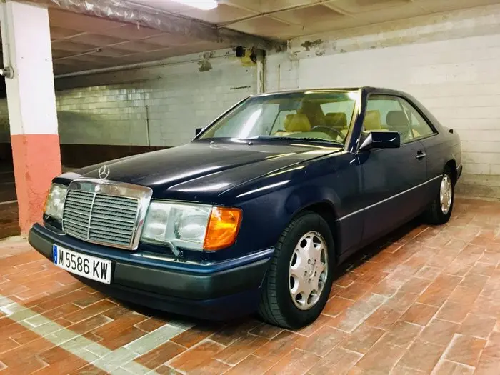 Mercedes-Benz  E 300 CE 24V 5