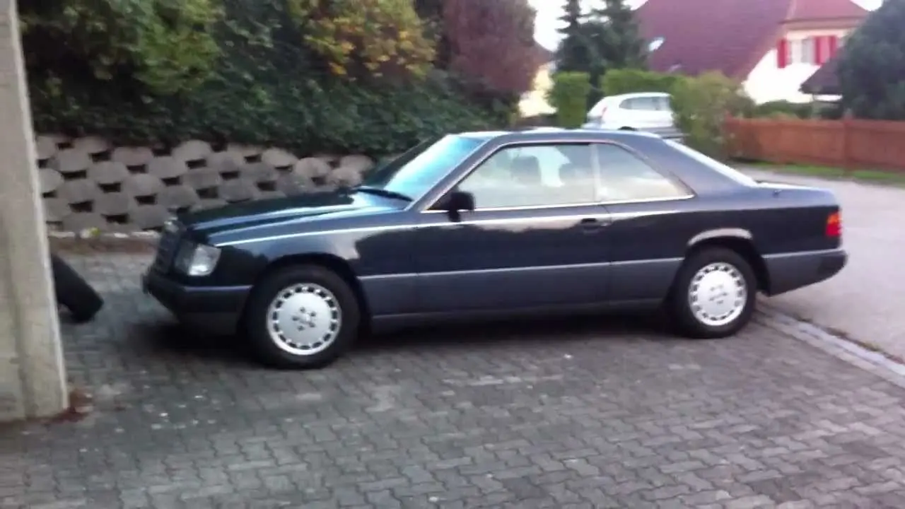 Mercedes-Benz  E 300 CE 24V 5