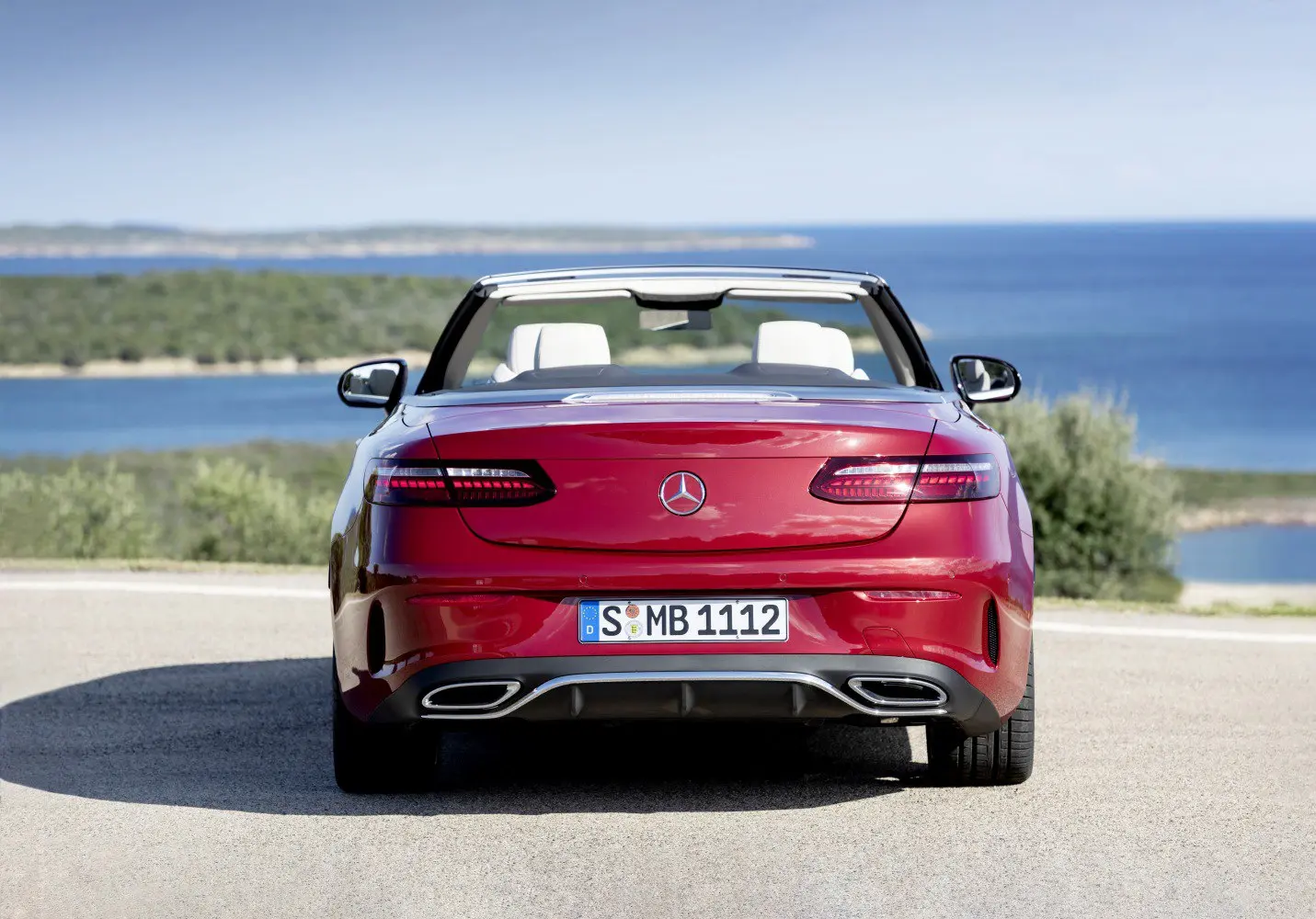 Mercedes-Benz  E 180 Elegance 9G-Tronic 0