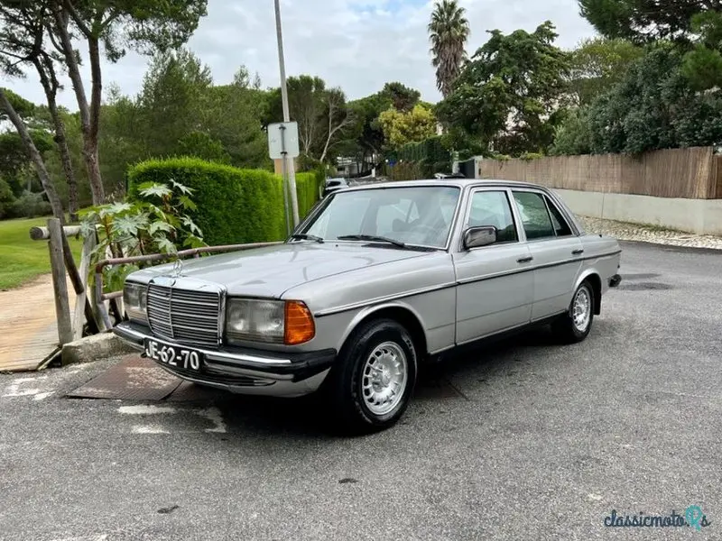 Mercedes-Benz  E 300 D 6