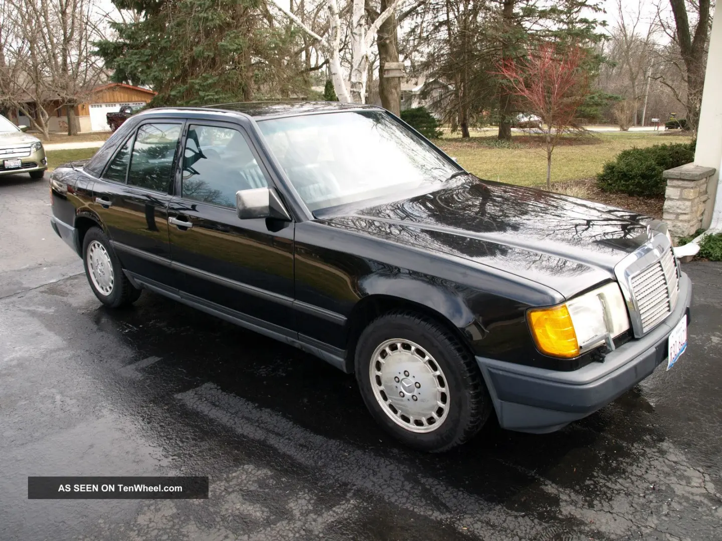 Mercedes-Benz  E 300 E 1