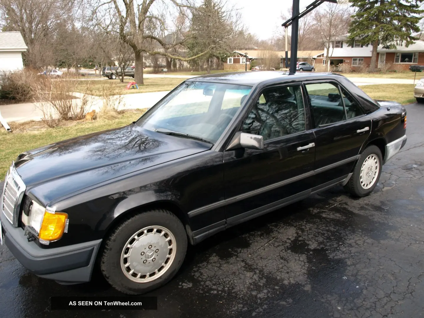 Mercedes-Benz  E 300 E 3