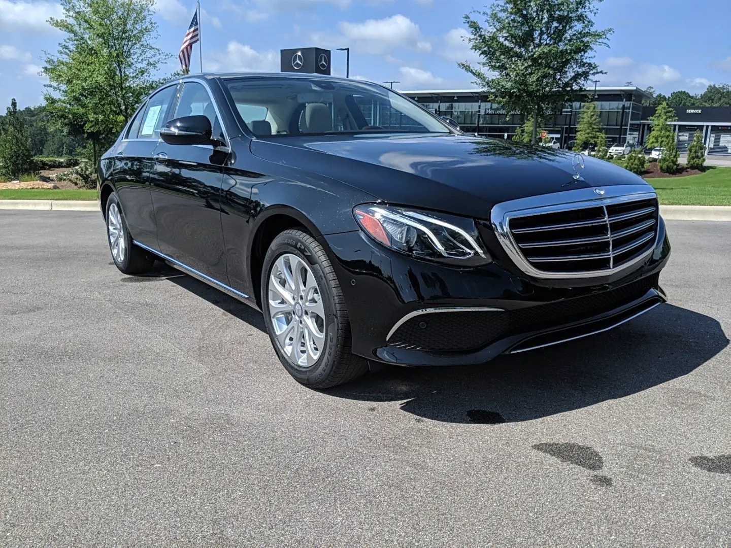 Mercedes-Benz  E 300 Exclusive 9G-Tronic 4