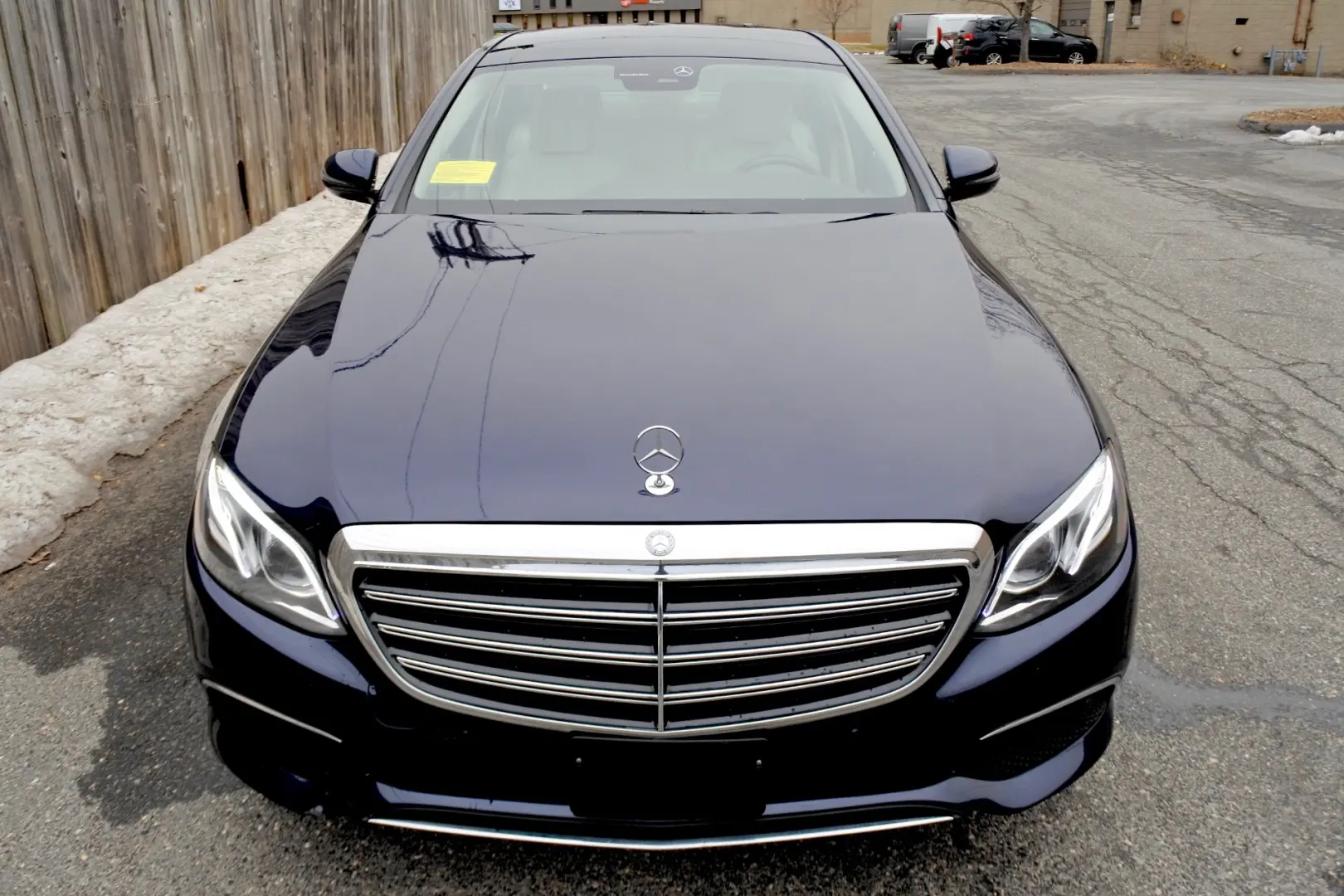 Mercedes-Benz  E 300 Exclusive 9G-Tronic 5