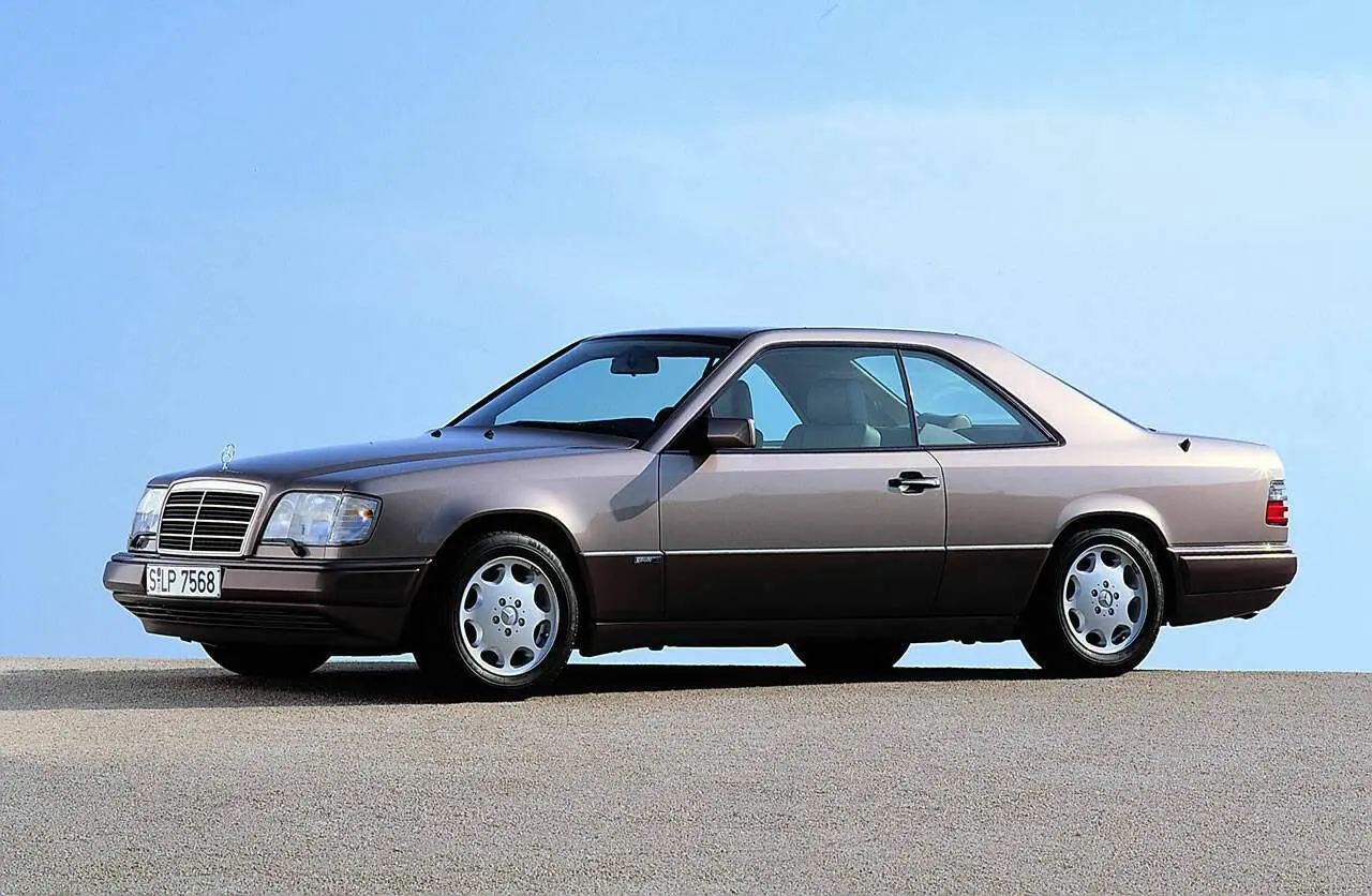Mercedes-Benz  E 320 0