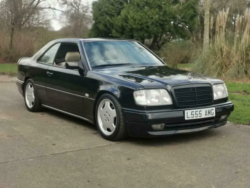 Mercedes-Benz  E 320 4