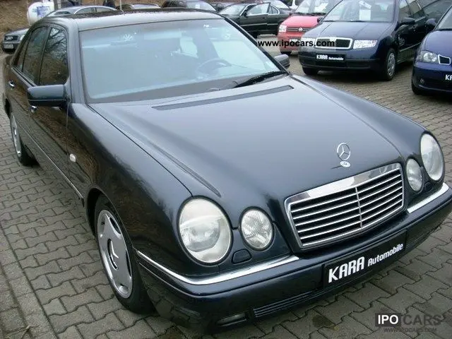 Mercedes-Benz  E 320 Avantgarde 2