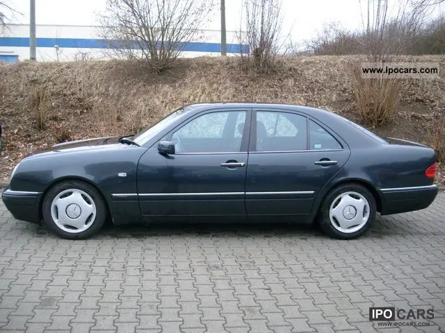 Mercedes-Benz  E 320 Avantgarde 5