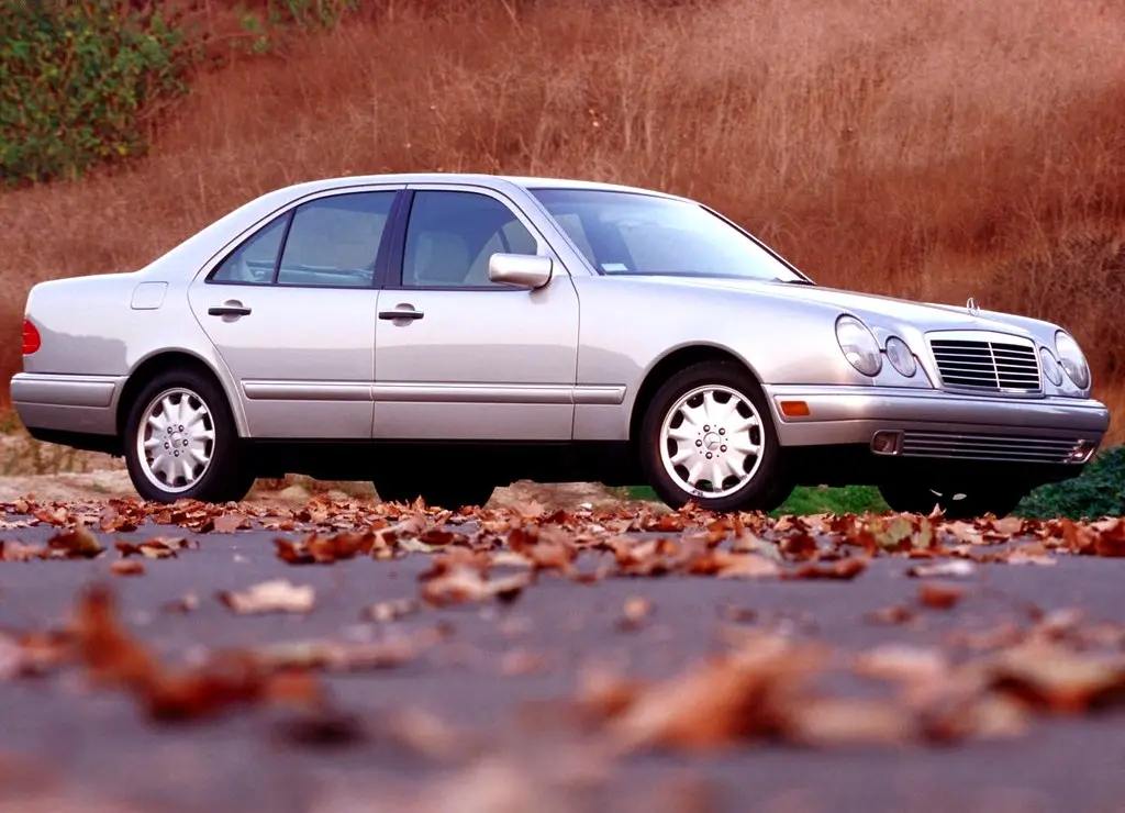 Mercedes-Benz  E 320 CDI Classic 4