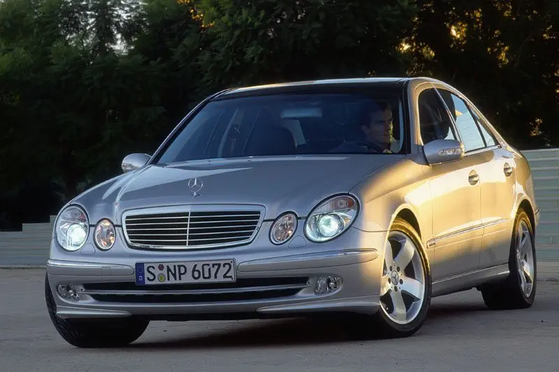 Mercedes-Benz  E 320 Avantgarde 3