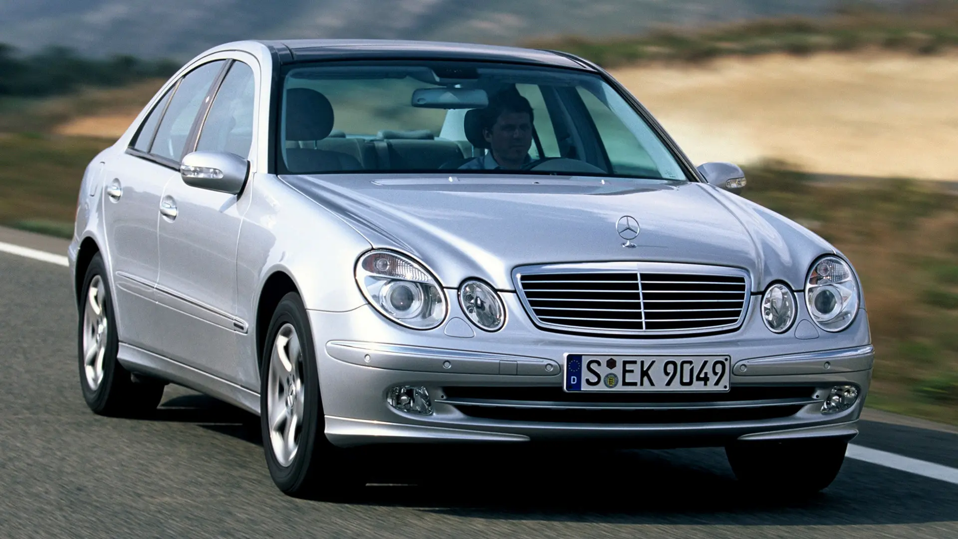 Mercedes-Benz  E 220 CDI Avantgarde 0