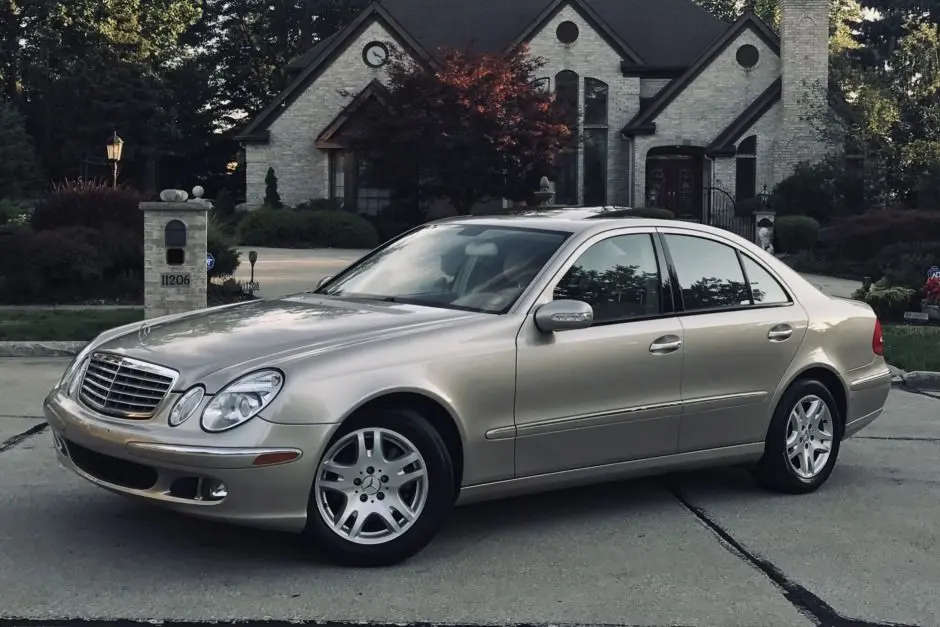 Mercedes-Benz  E 320 CDI Elegance 1