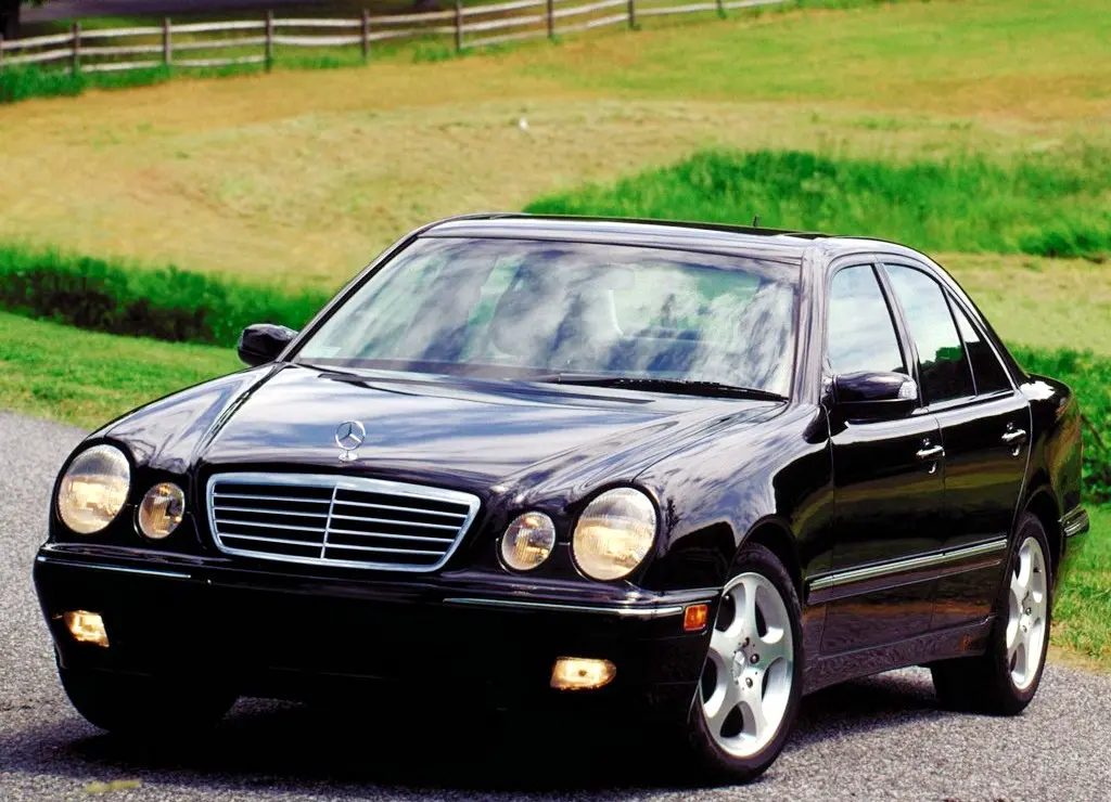Mercedes-Benz  E 320 Elegance 0