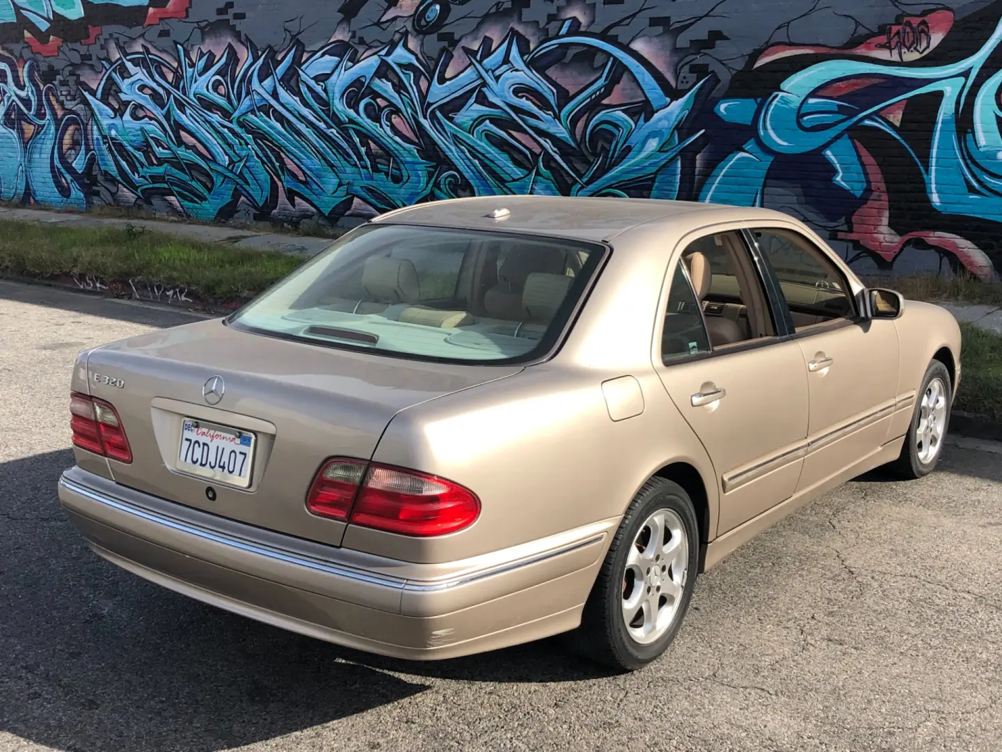Mercedes-Benz  E 320 Elegance 0