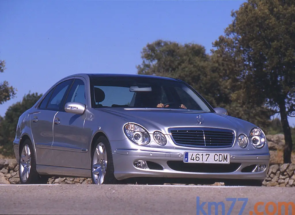 Mercedes-Benz  E 320 CDI Elegance 6