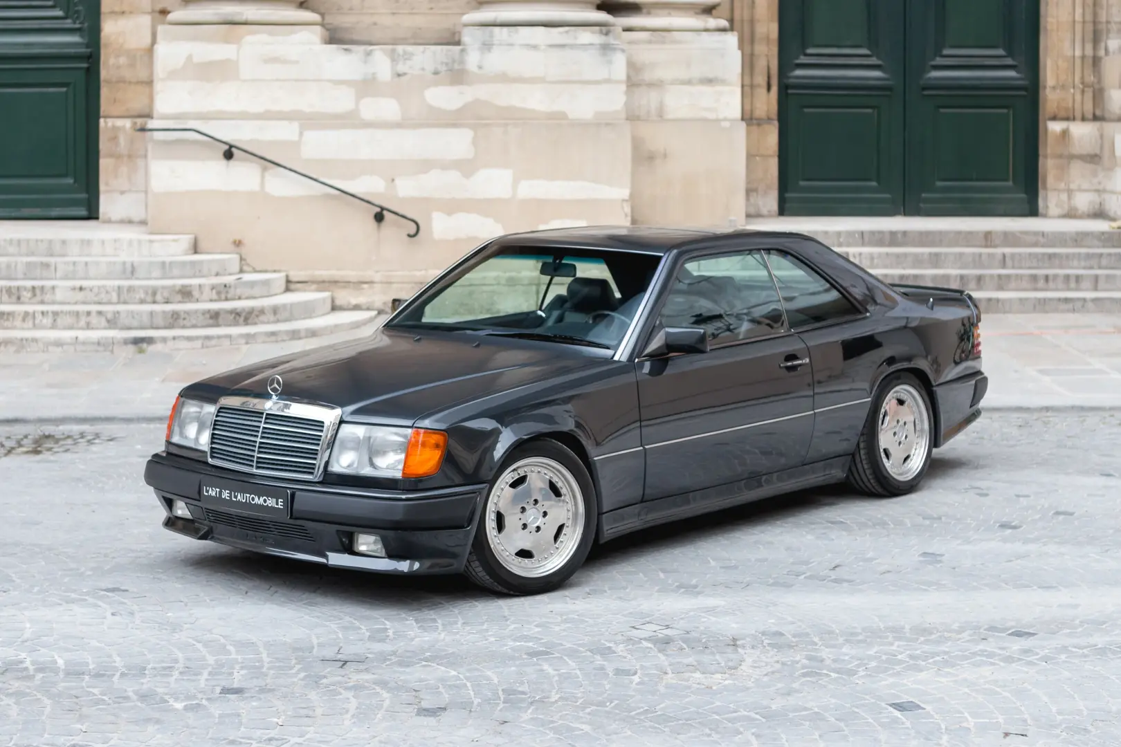 Mercedes-Benz  E 320 E 1
