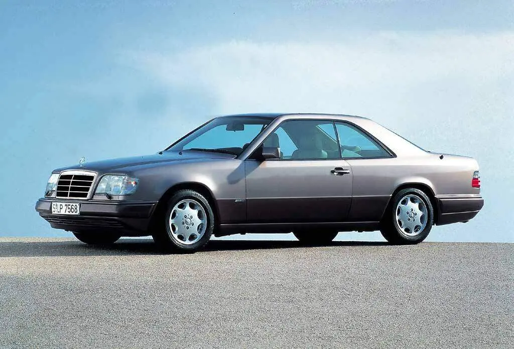 Mercedes-Benz  E 320 CE 5
