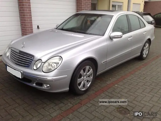 Mercedes-Benz  E 320 Elegance 2