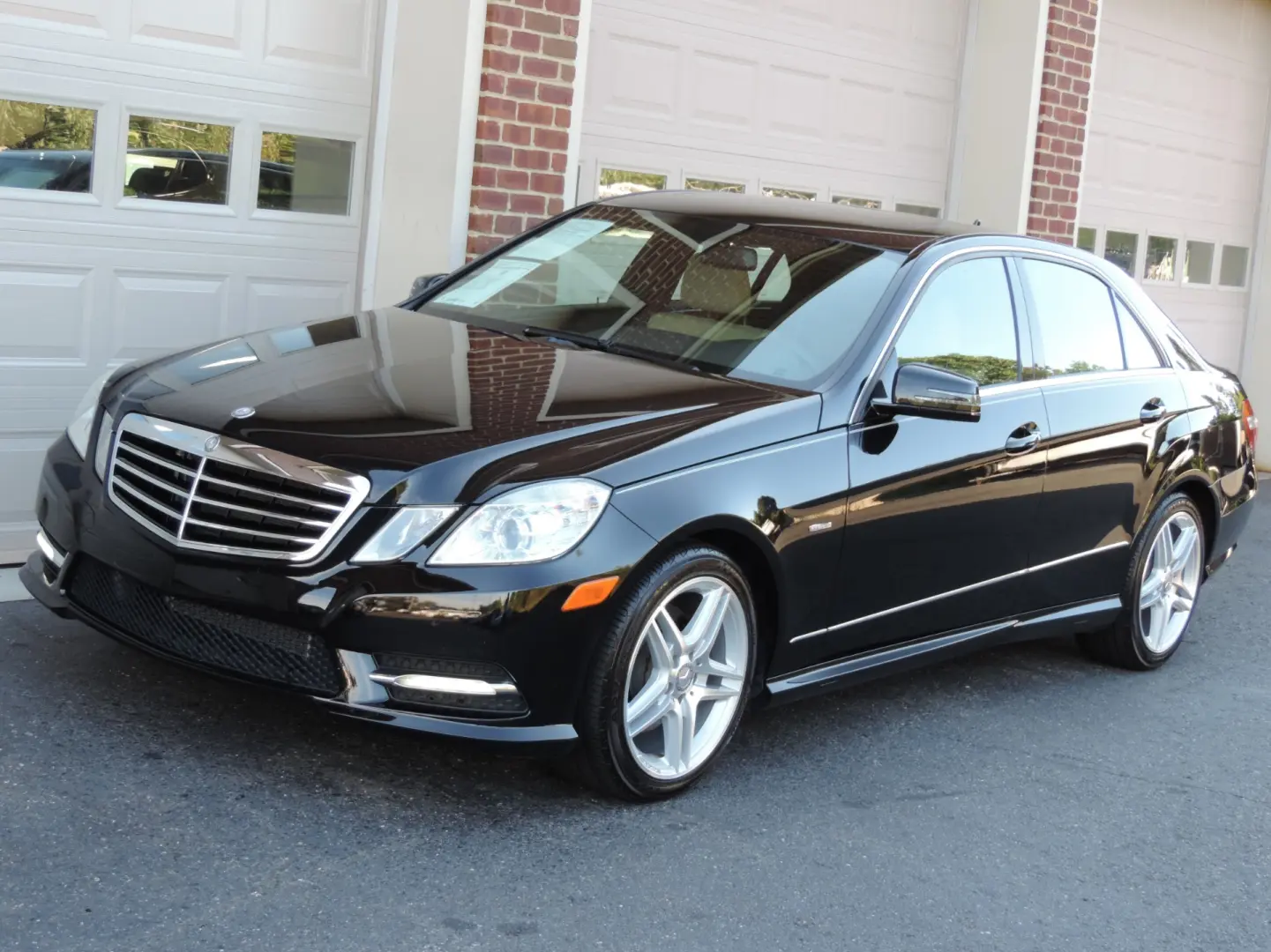 Mercedes-Benz  E 350 4Matic BlueEFFICIENCY Premium 2