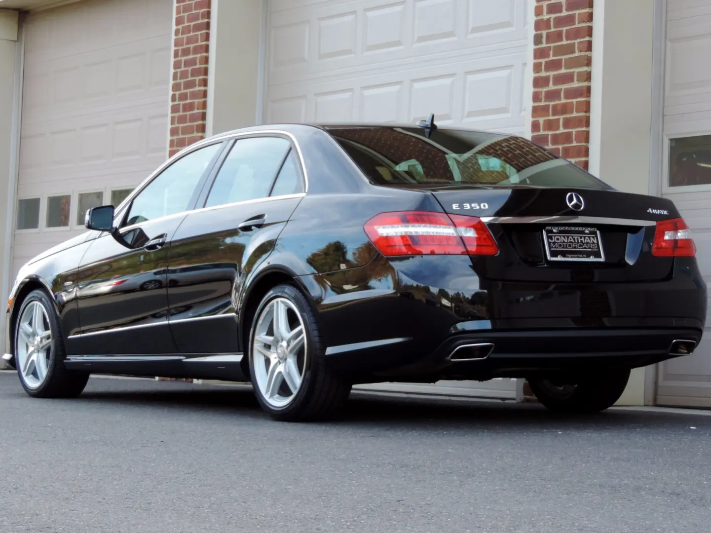 Mercedes-Benz  E 350 4Matic BlueEFFICIENCY Premium 5