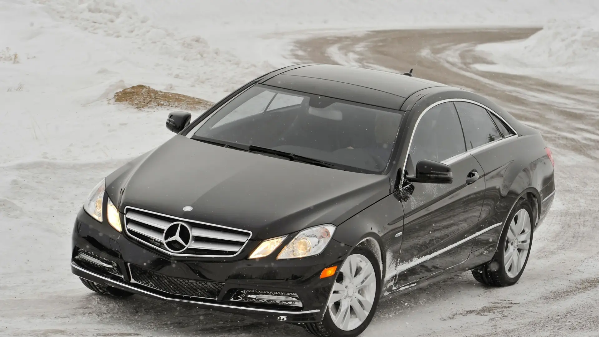 Mercedes-Benz  E 350 4Matic BlueEFFICIENCY Premium 5