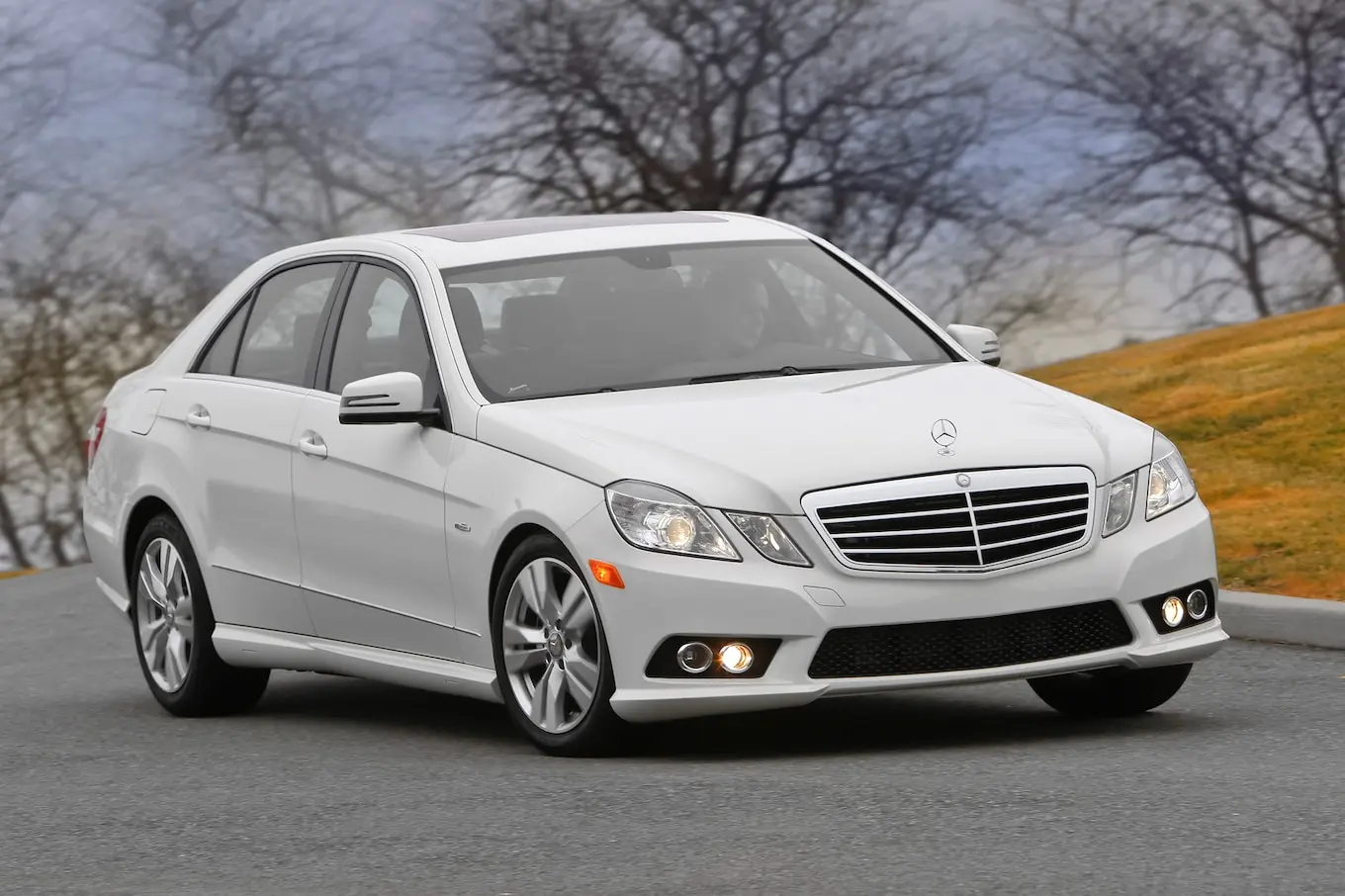 Mercedes-Benz  E 350 4Matic Elite 5