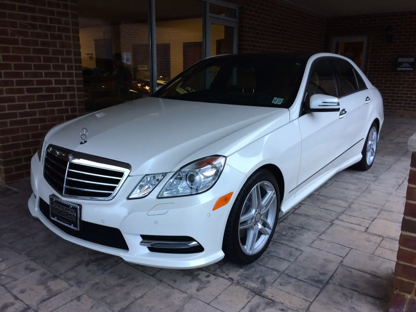 Mercedes-Benz  E 350 4Matic Elite 5
