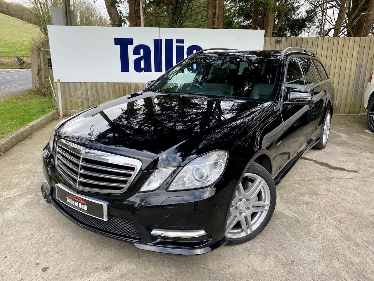Mercedes-Benz  E 350 BlueEFFICIENCY Premium 0
