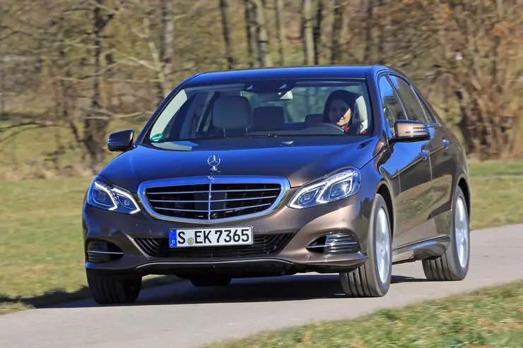 Mercedes-Benz  E 350 BlueTEC 4Matic Elite 7