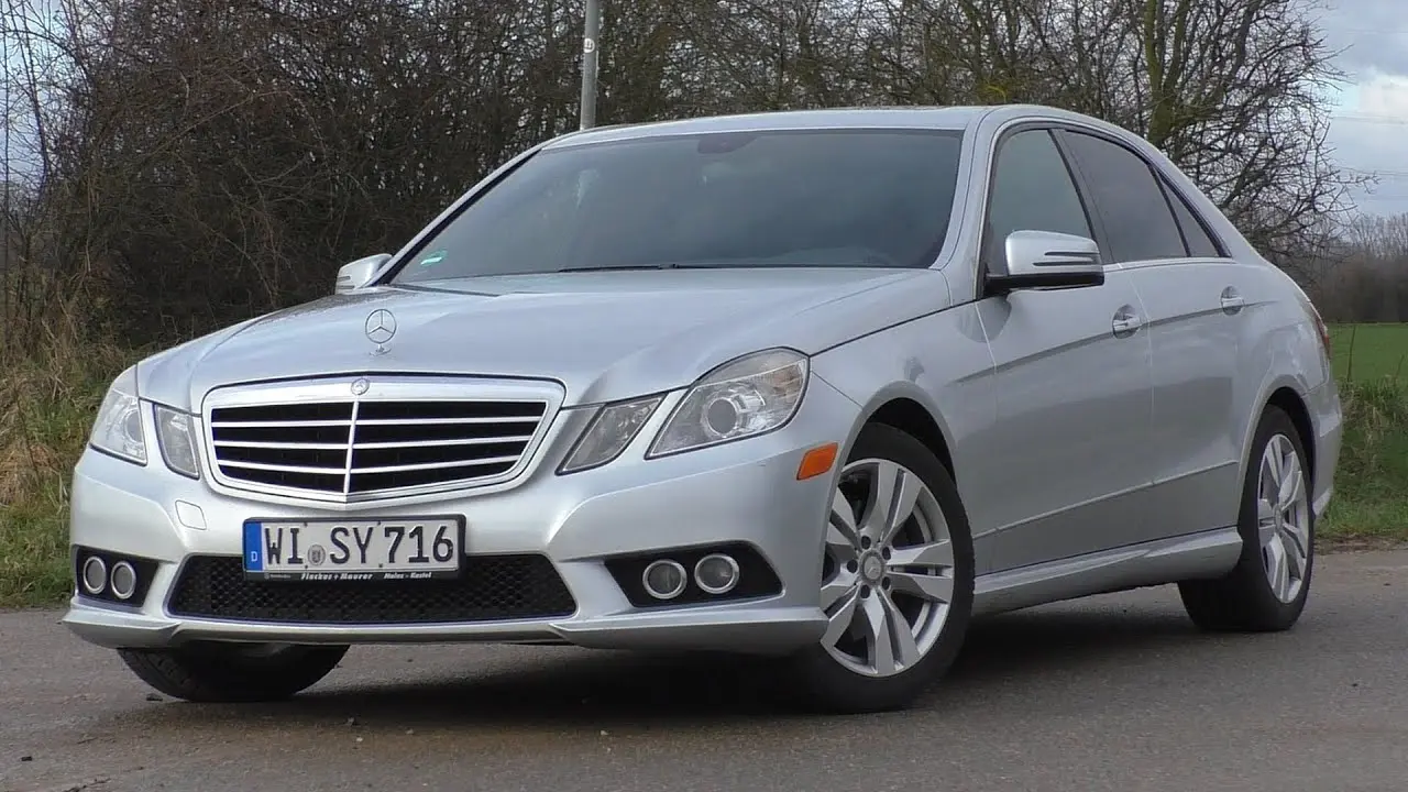 Mercedes-Benz  E 350 CDI 4Matic Premium 6