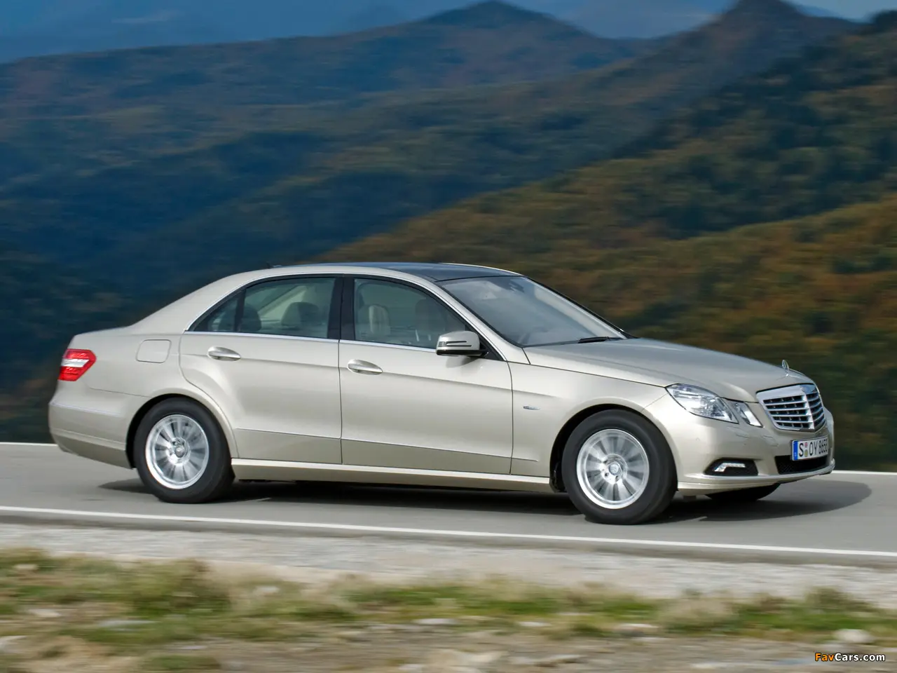 Mercedes-Benz  E 350 CDI Premium 1