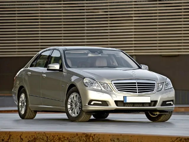 Mercedes-Benz  E 350 CDI BlueEFFICIENCY 4Matic Elegance 4