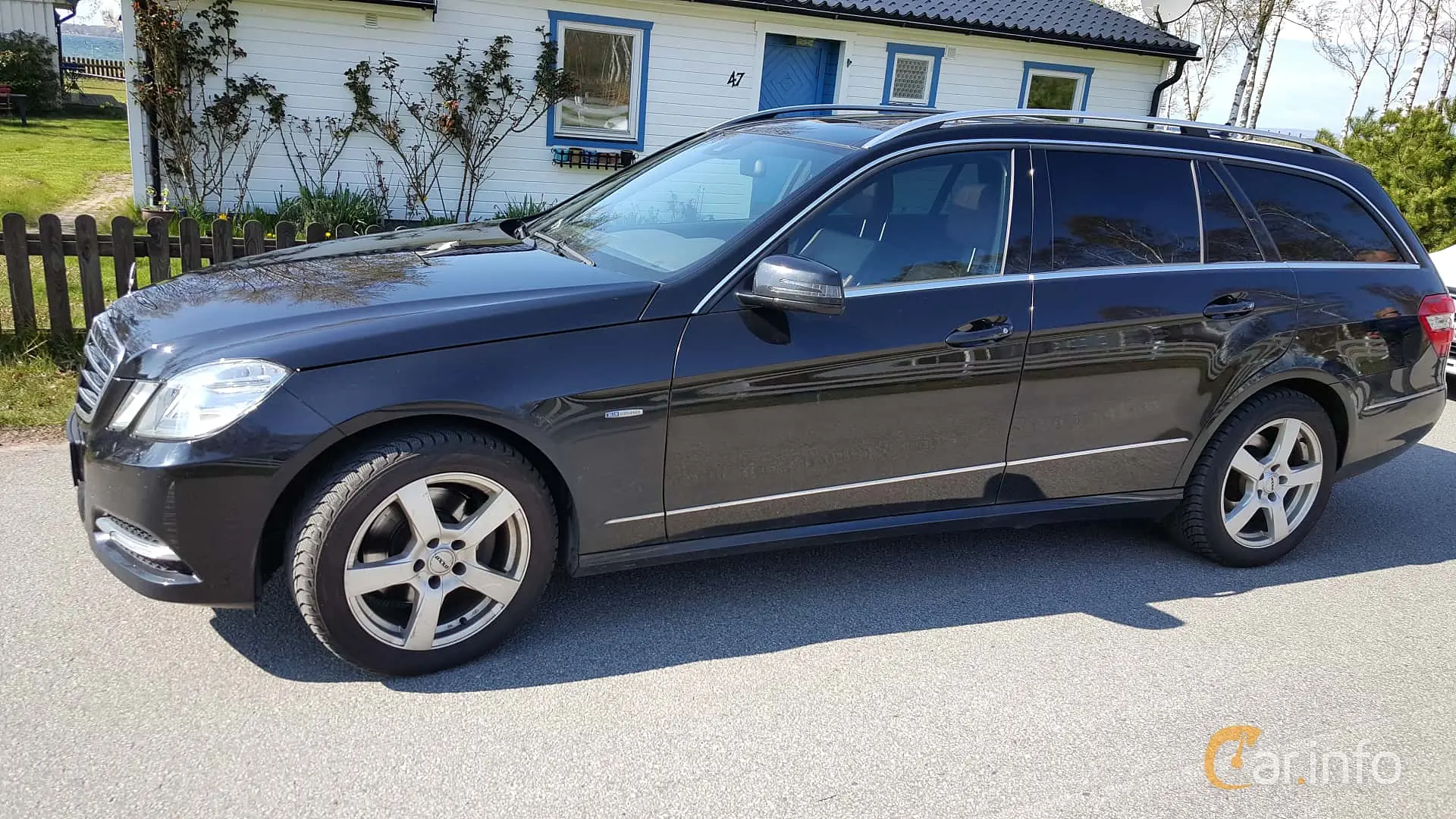Mercedes-Benz  E 350 CDI BlueEFFICIENCY 4Matic Elegance 6