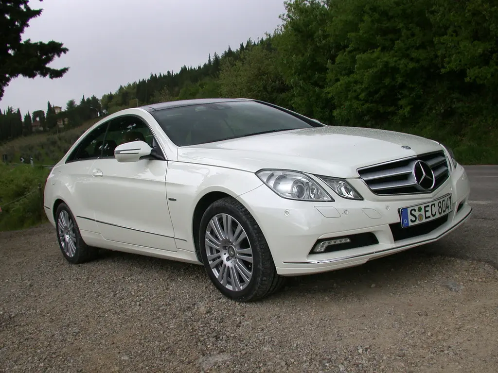 Mercedes-Benz  E 350 CDI BlueEFFICIENCY Elegance 4