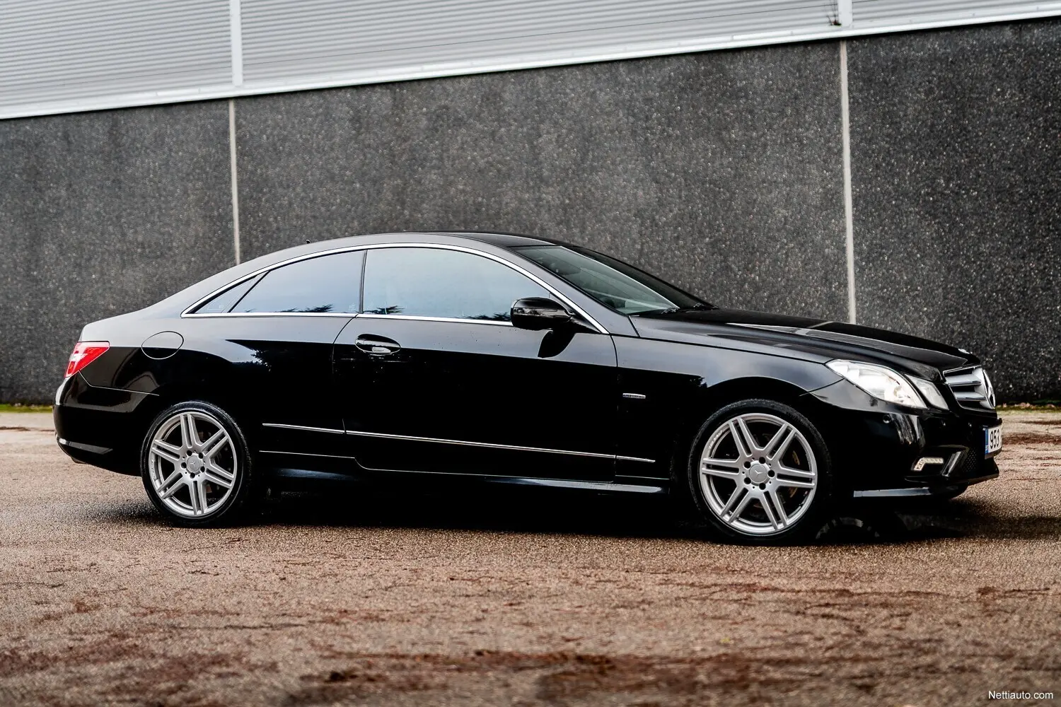 Mercedes-Benz  E 350 CDI Dynamic 2