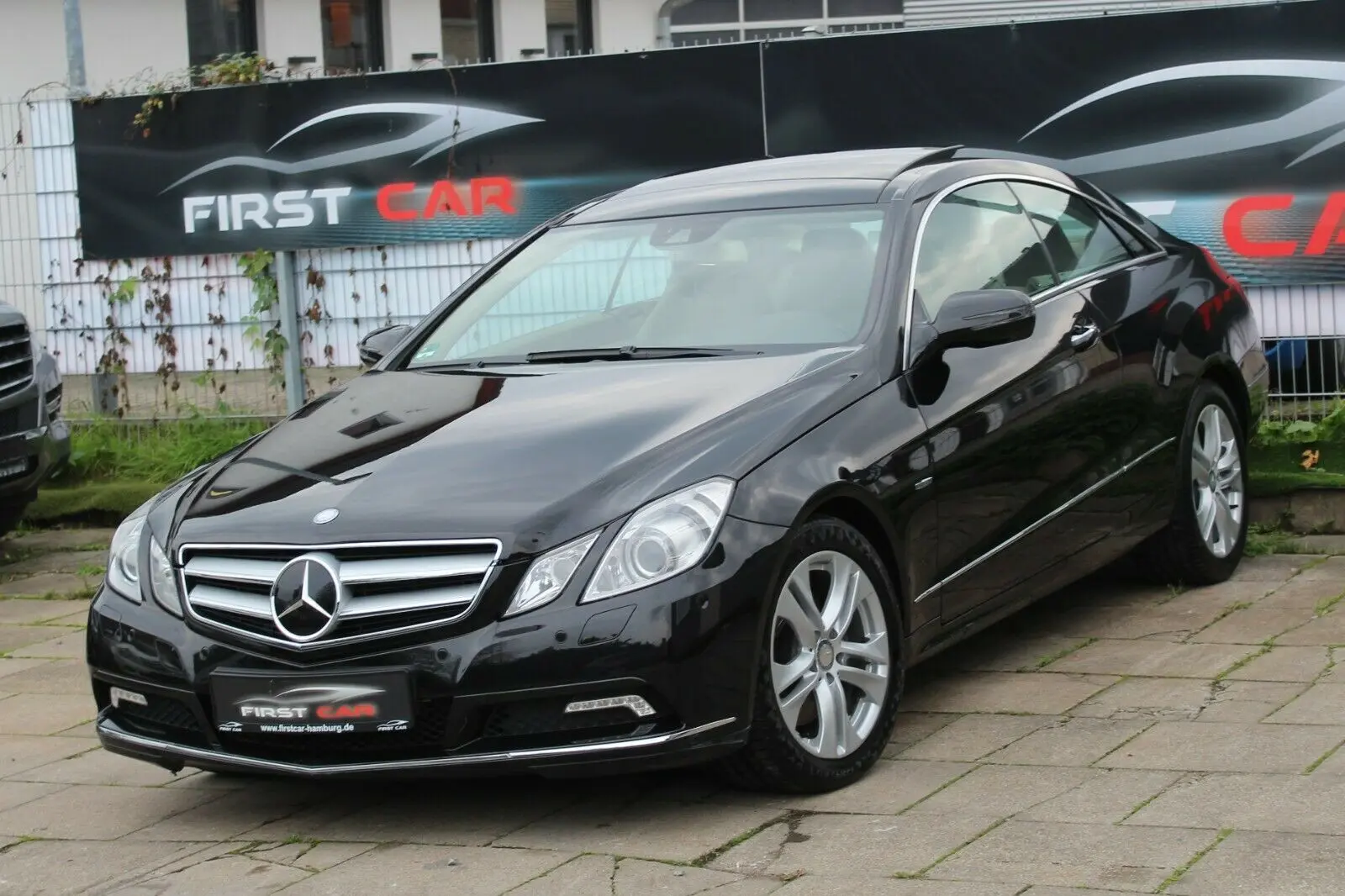 Mercedes-Benz  E 350 CGI 7G-Tronic 0