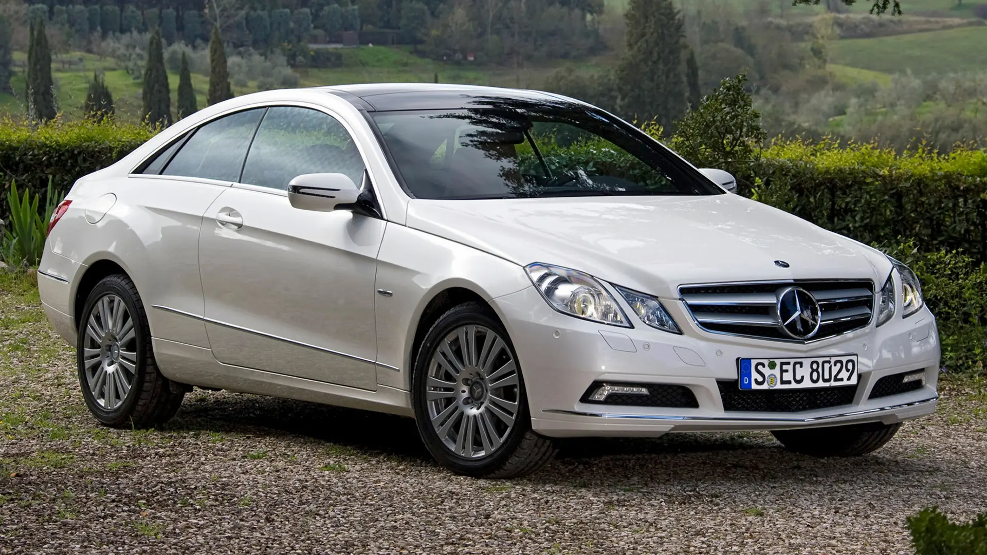Mercedes-Benz  E 350 CGI Dynamic 0