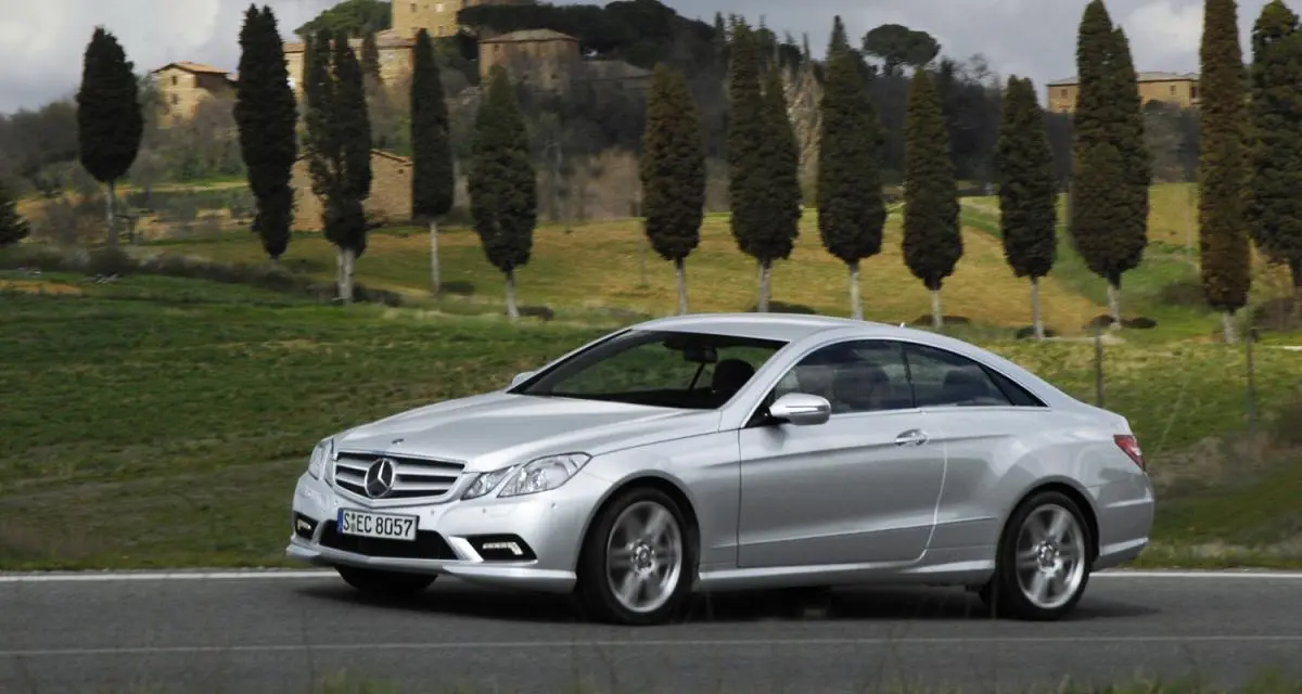 Mercedes-Benz  E 350 CGI Dynamic 2