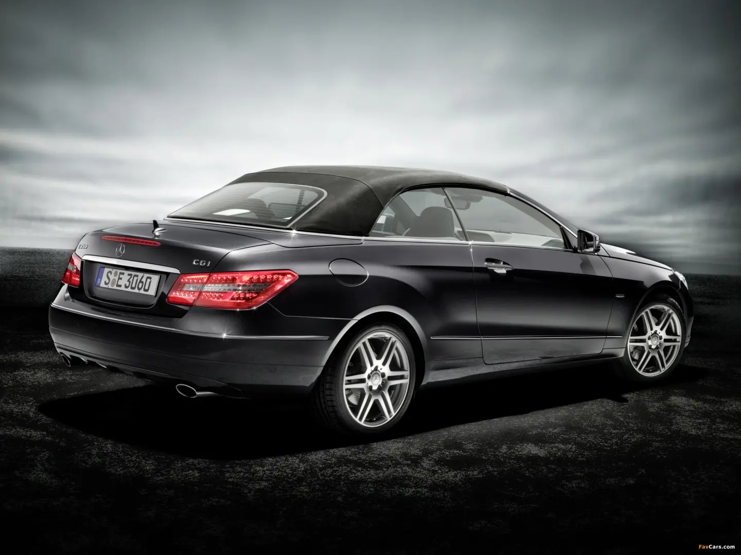 Mercedes-Benz  E 350 CGI Premium 5