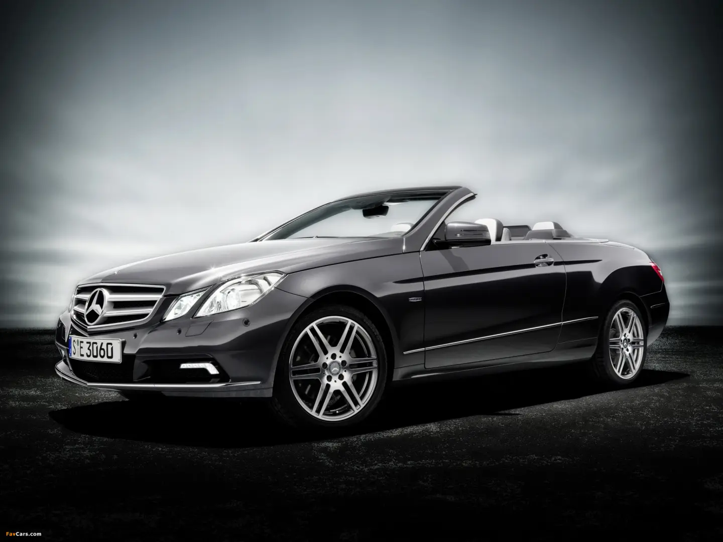 Mercedes-Benz  E 350 CGI Premium 7