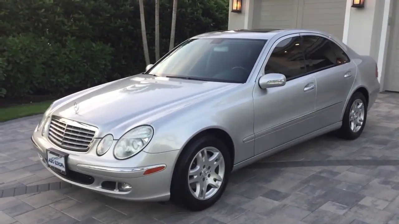 Mercedes-Benz  E 350 Classic 1