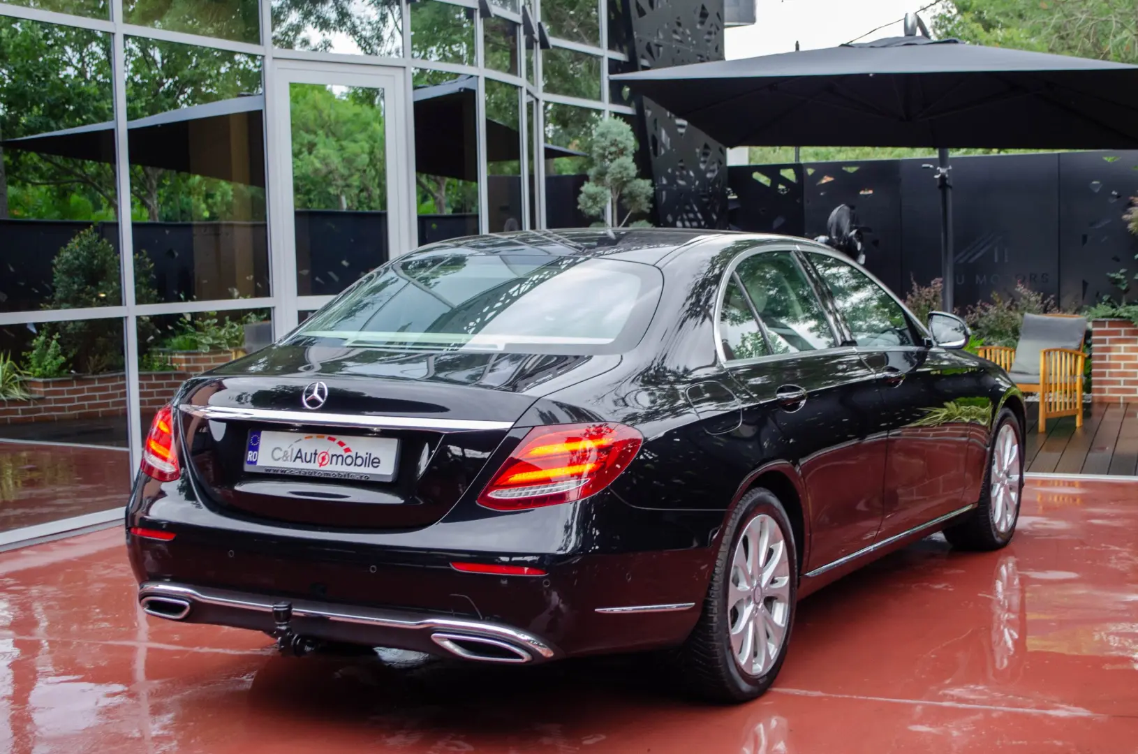 Mercedes-Benz  E 350 d Exclusive 9G-Tronic 1