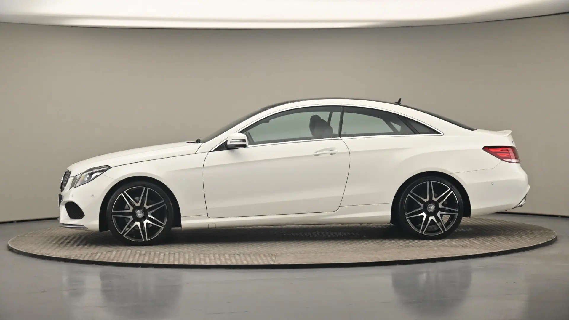 Mercedes-Benz  E 350 d Avantgarde 9G-Tronic 7