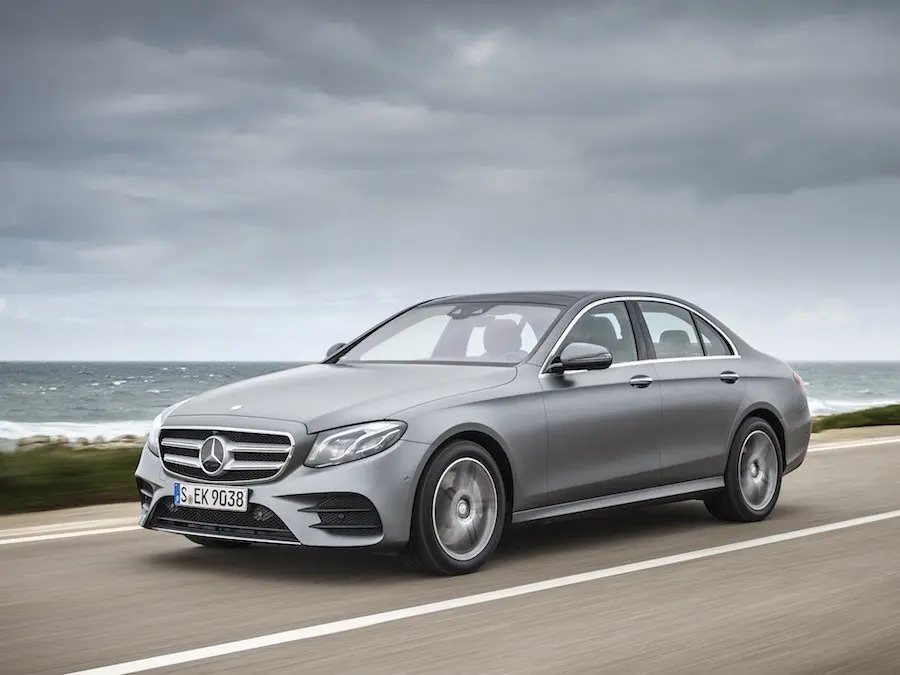 Mercedes-Benz  E 400 4Matic 6