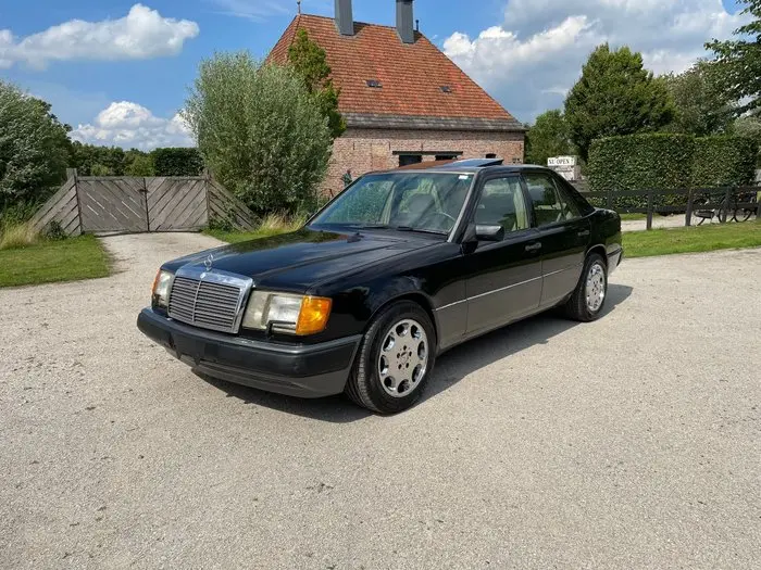 Mercedes-Benz  E 400 E 6