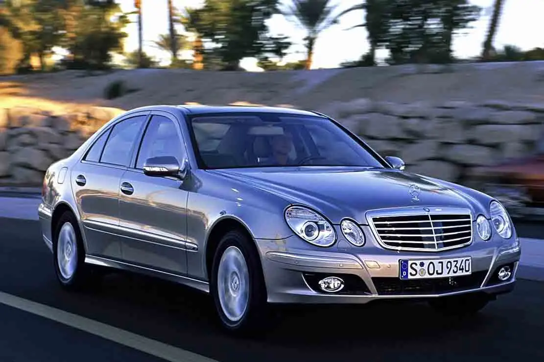 Mercedes-Benz  E 420 CDI Elegance 2
