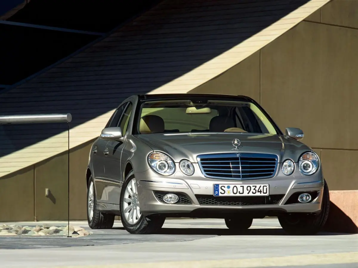 Mercedes-Benz  E 420 CDI Elegance 1