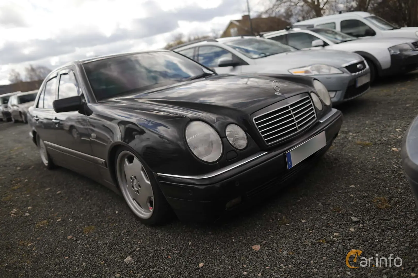Mercedes-Benz  E 430 Classic 6