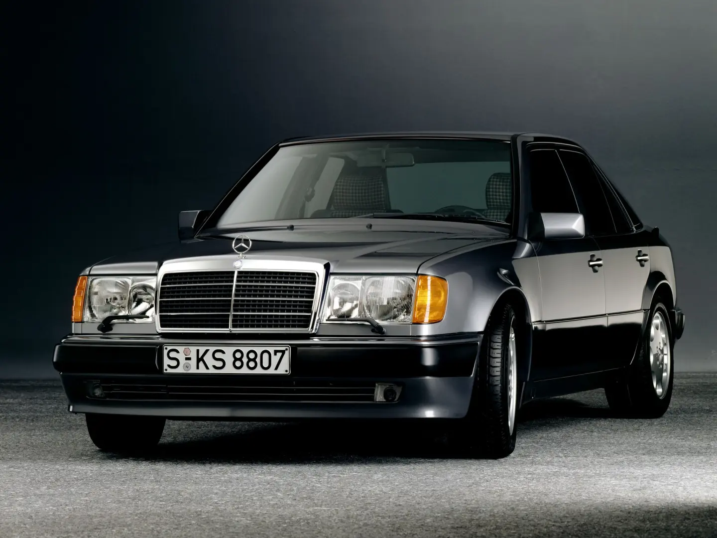 Mercedes-Benz  E 500 E 1